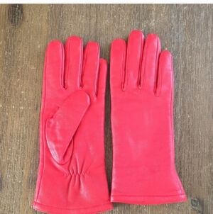 HEMA Elegant Red Leather Gloves size L